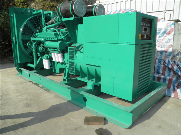 疏勒出租发电机-进口柴油发电机组与国产柴油发电机组的区别