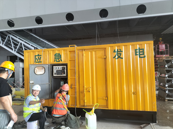疏勒怎样判断空气滤清器是否需要更换？